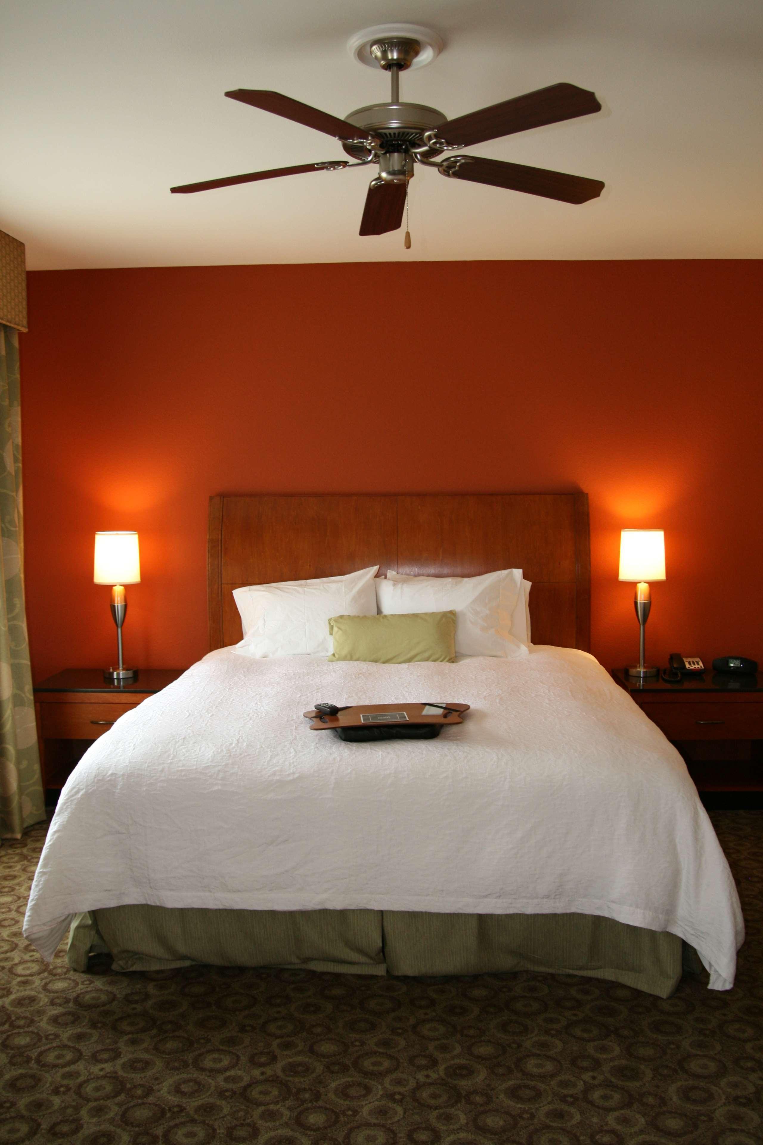 Hampton Inn & Suites Buffalo Pokoj fotografie