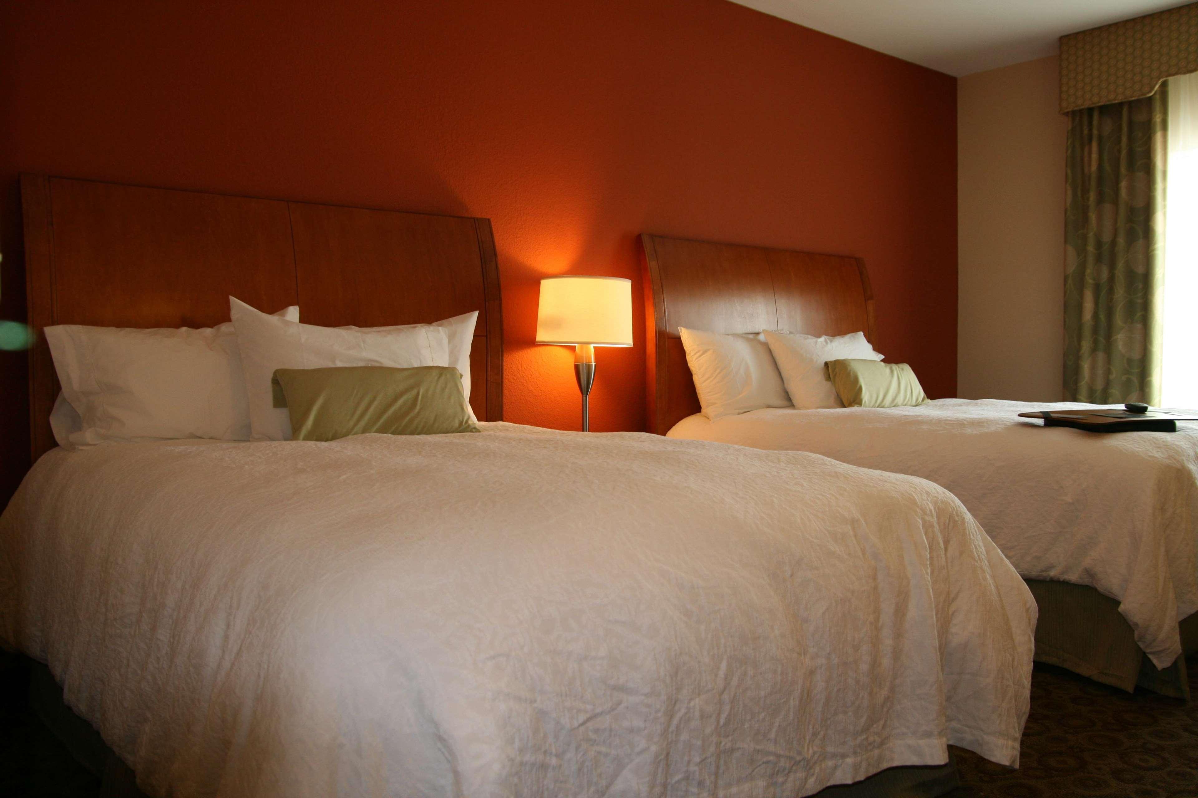 Hampton Inn & Suites Buffalo Pokoj fotografie