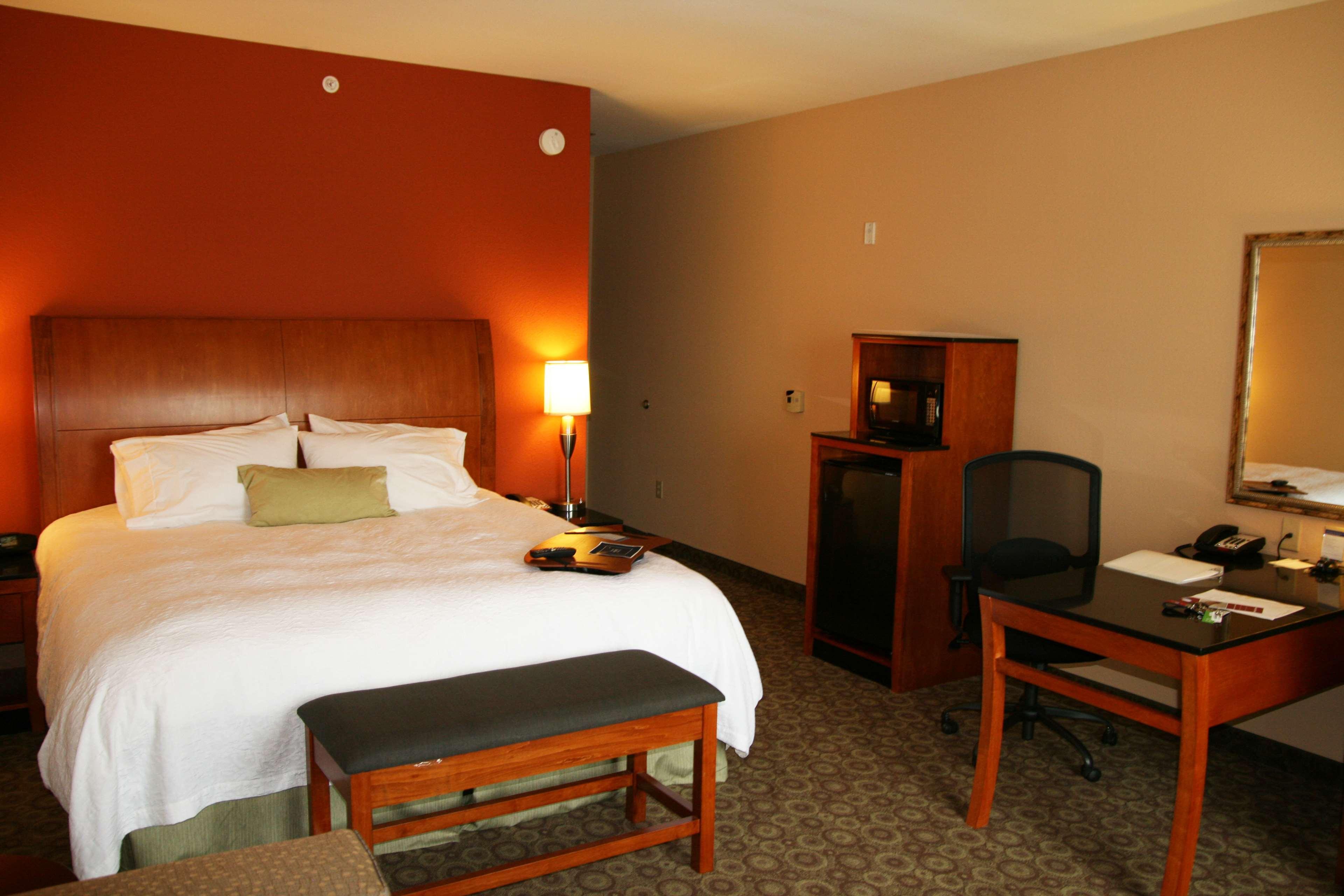Hampton Inn & Suites Buffalo Pokoj fotografie
