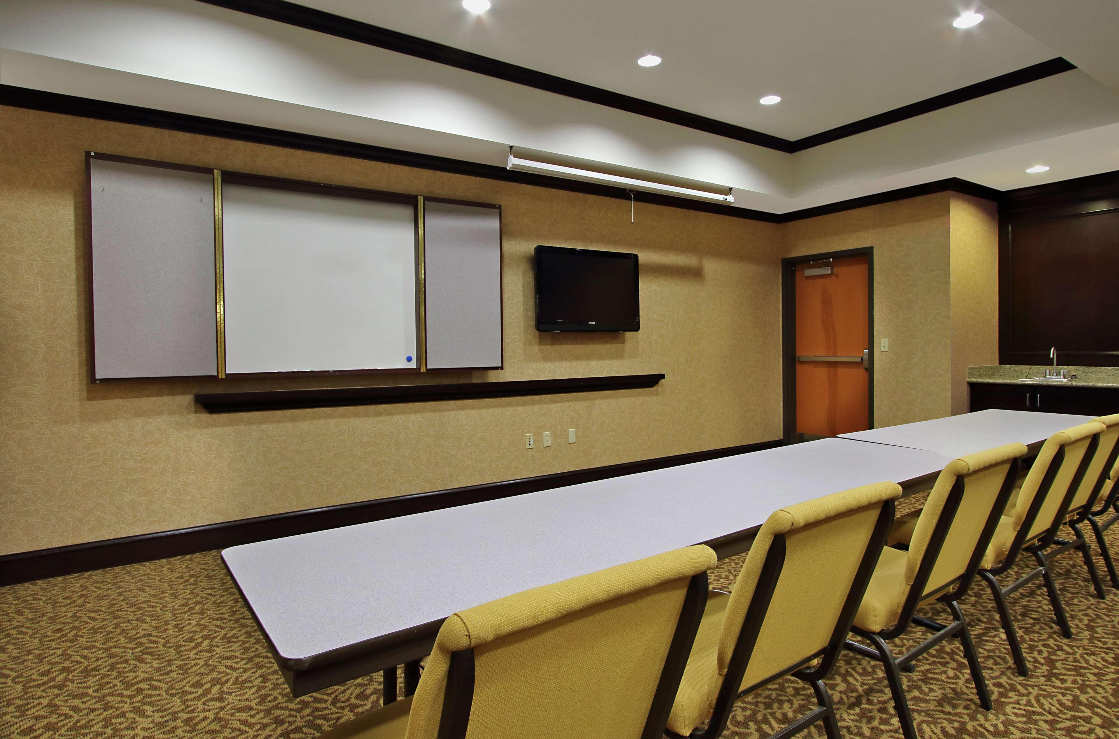 Hampton Inn & Suites Buffalo Exteriér fotografie