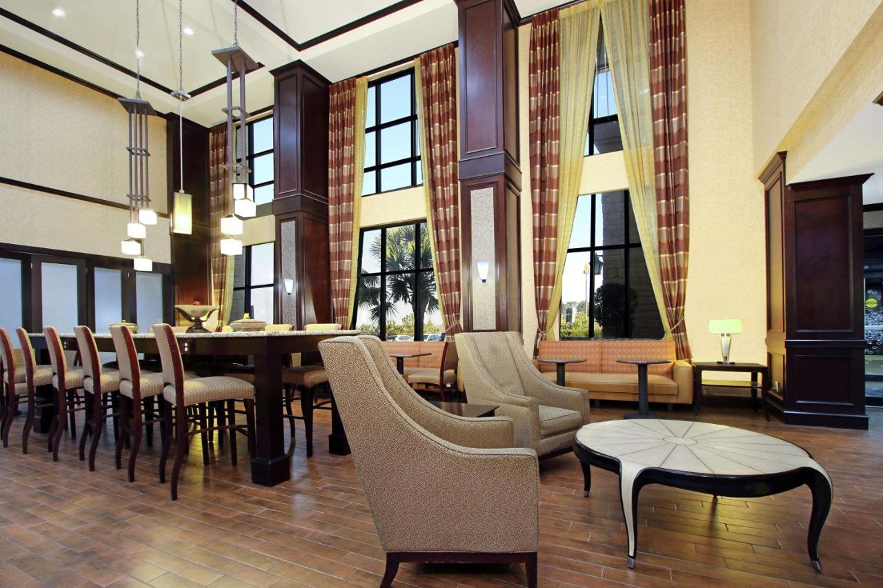 Hampton Inn & Suites Buffalo Exteriér fotografie